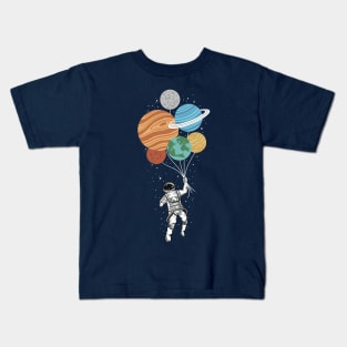 Astronaut holding Plant Balloons Kids T-Shirt